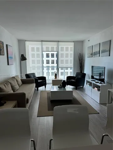 $3,350 | 500 Brickell Avenue, Unit 1704, Miami, FL 33131