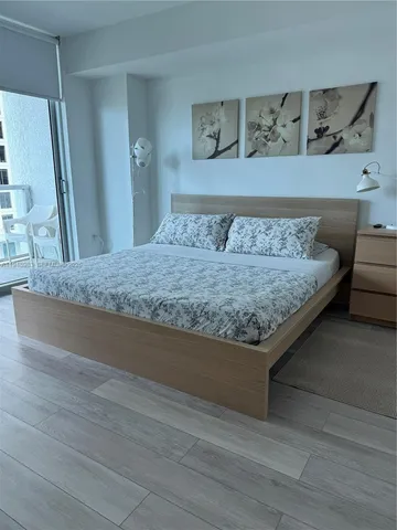 $3,350 | 500 Brickell Avenue, Unit 1704, Miami, FL 33131