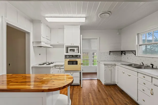 $1,795 | 1430 South Us Highway, Milano, TX 76556