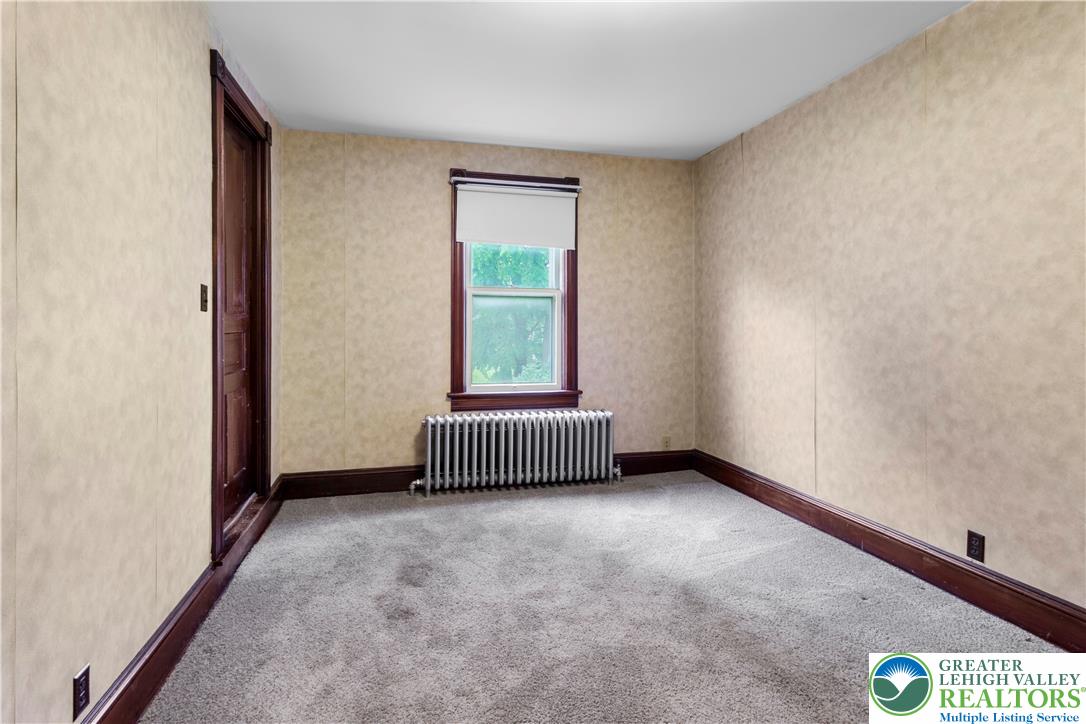 170 South Whitfield Street Nazareth, PA 18064 - Photo 8 of 29 an empty room with windows