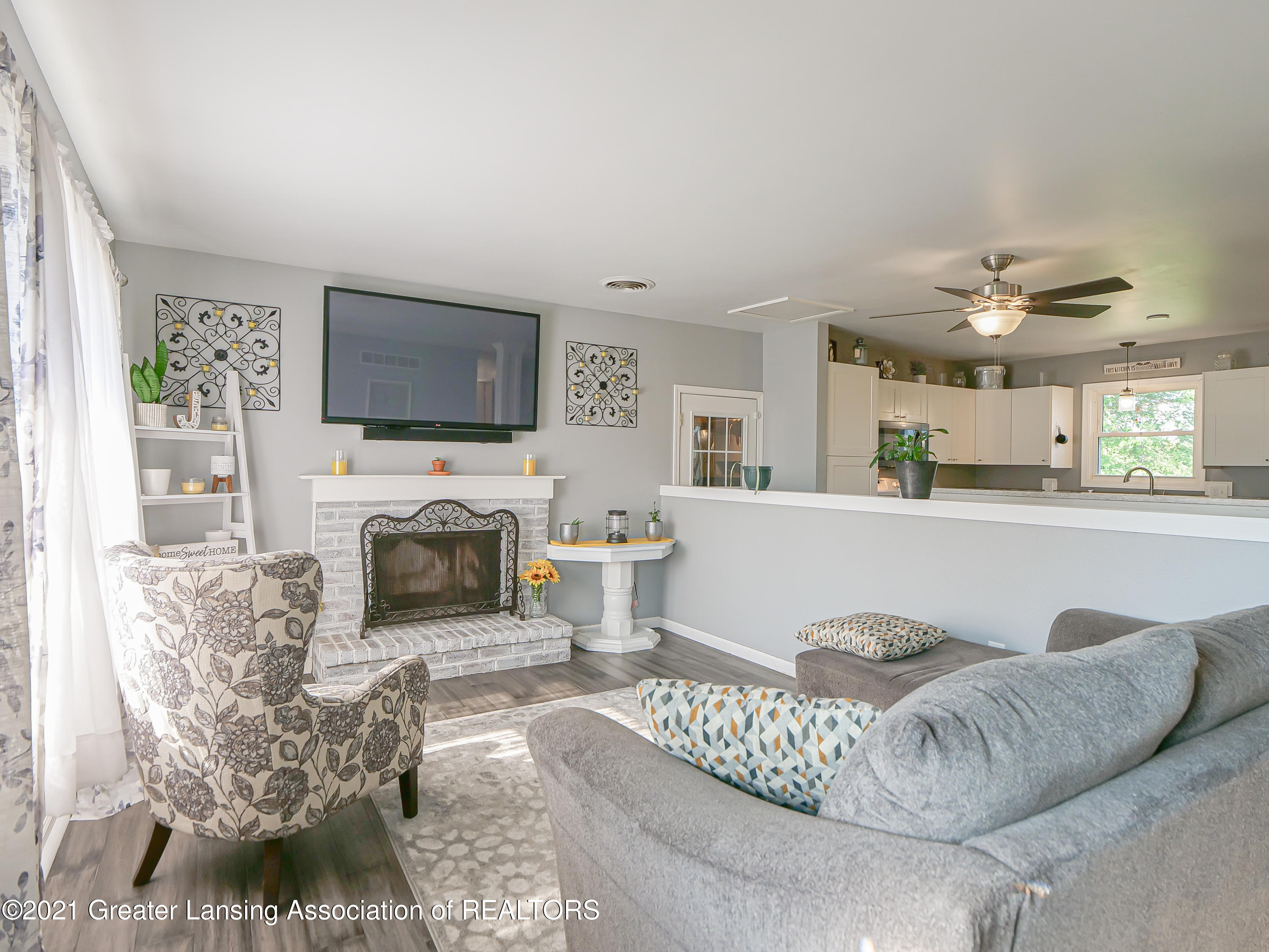 2353 North Hartel Road Charlotte, MI 48813 - Photo 3 of 41 2352_N_Hartel_Rd-6