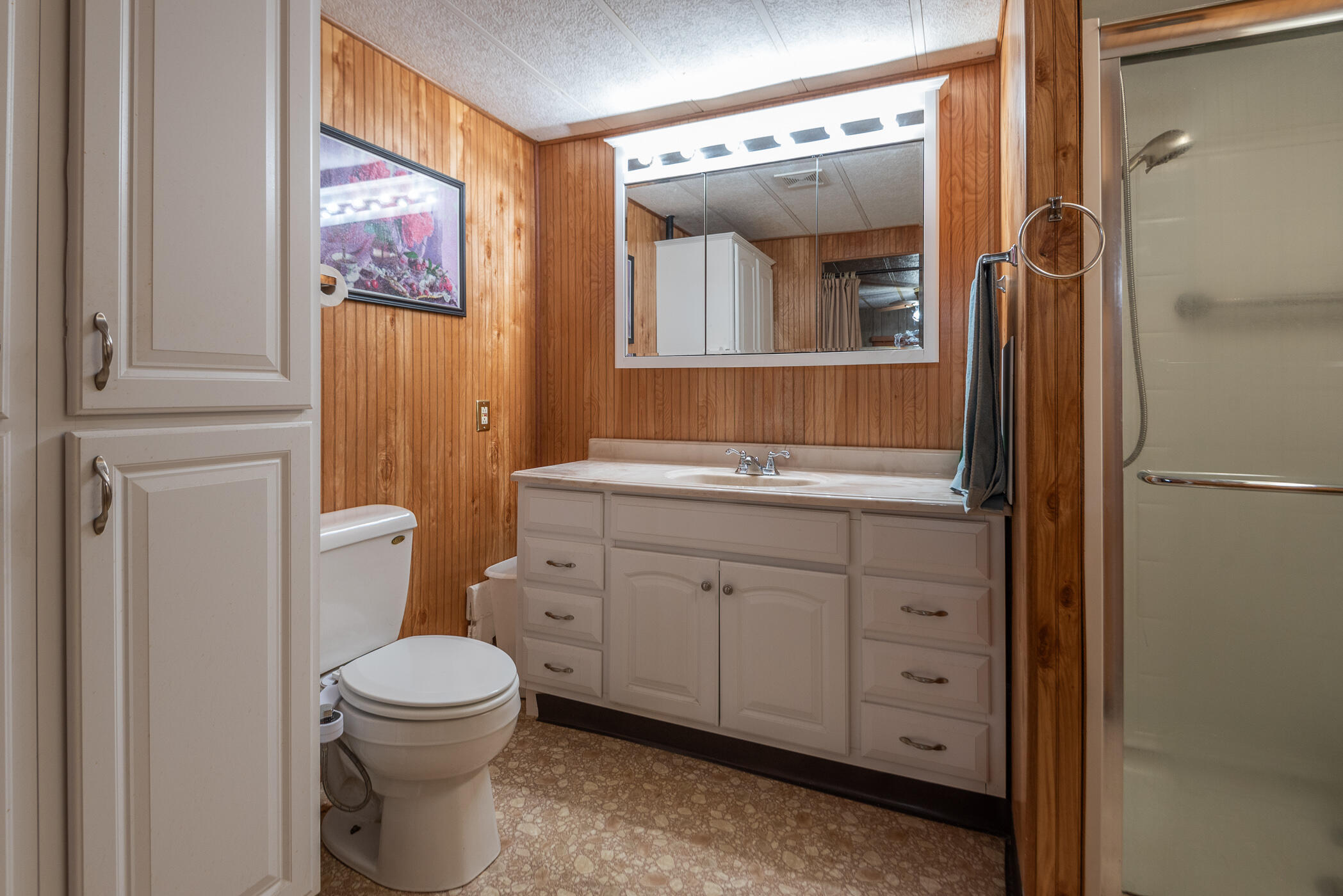 19245 Apache Road Bend, OR 97702 - Photo 17 of 33 updated primary bath