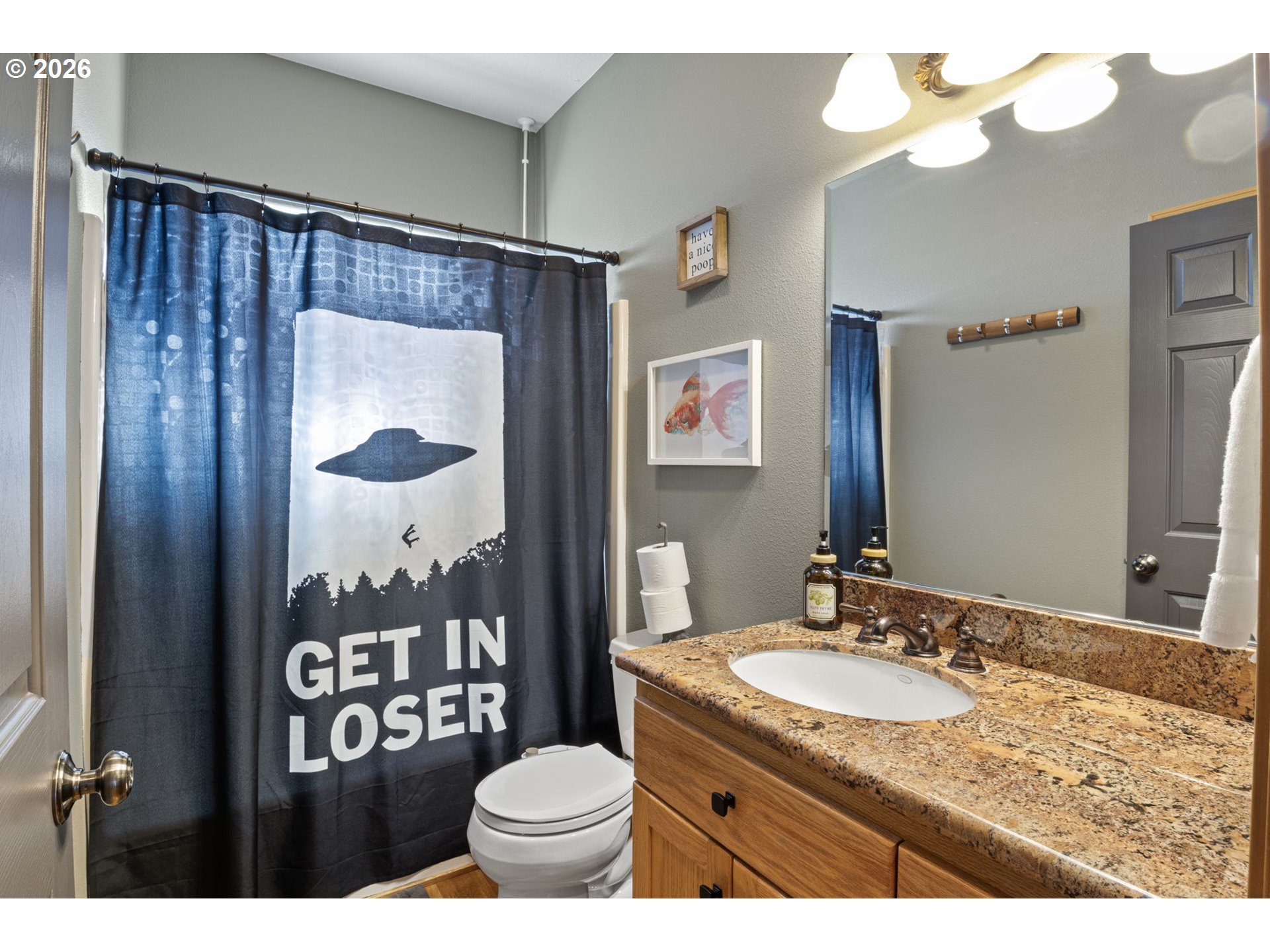 445 Melqua Road Roseburg, OR 97471 - Photo 24 of 48 Attached Bathroom #2
