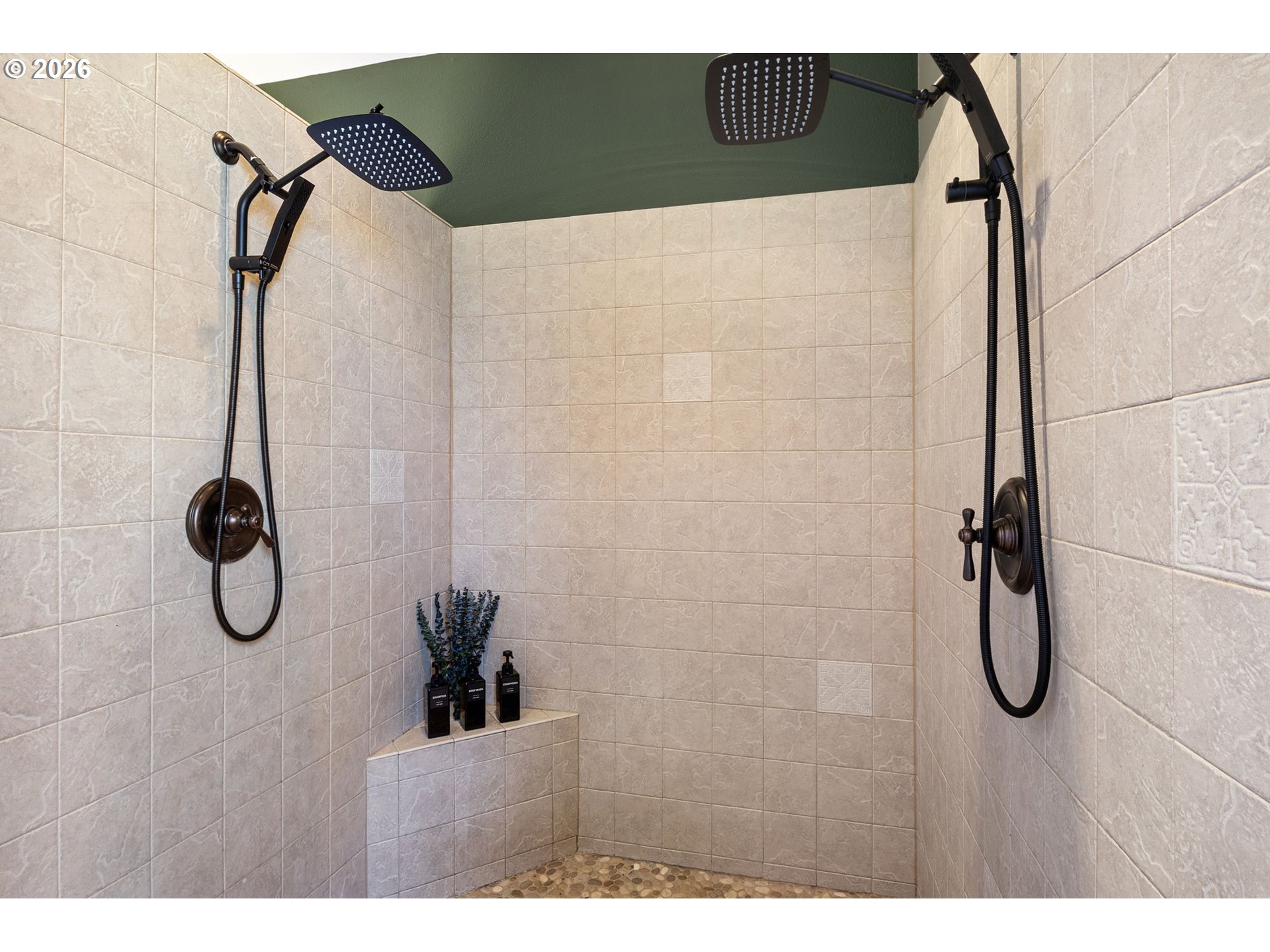 445 Melqua Road Roseburg, OR 97471 - Photo 33 of 48 Bathroom