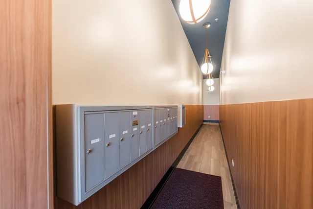 $899,900 | 1767 West Rosehill Drive, Unit 304, Chicago, IL 60660