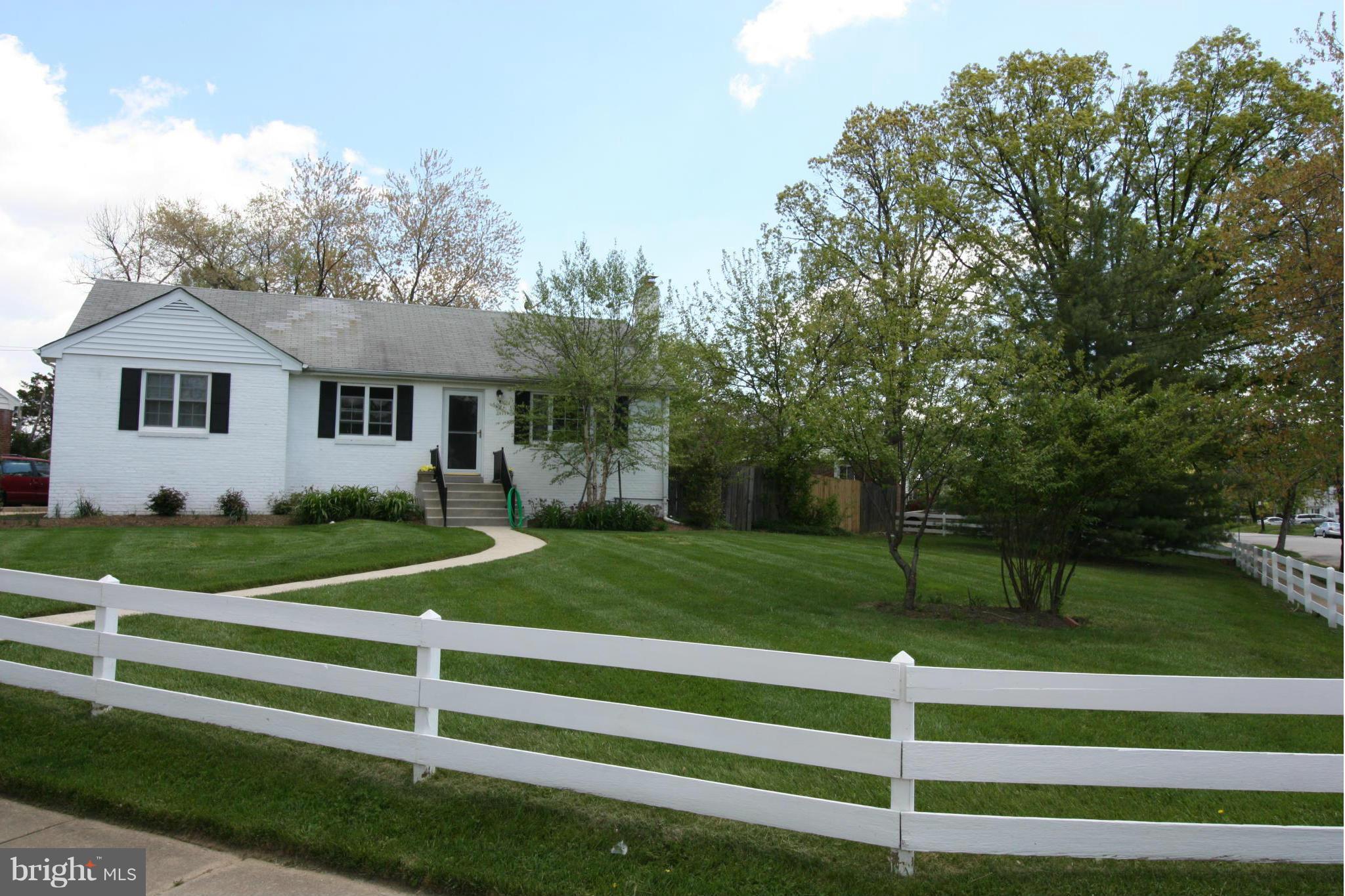 6027 Craig Street Springfield, VA 22150 - Photo 1 of 18 Exterior (Front)