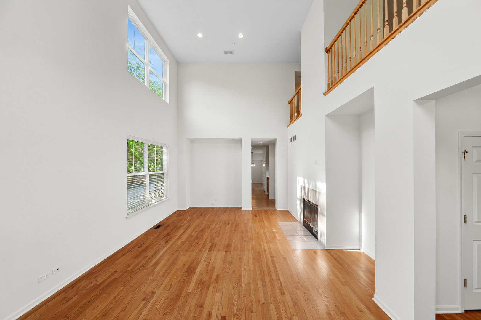 1925 Brentwood Road Northbrook, IL 60062 - Photo 4 of 31