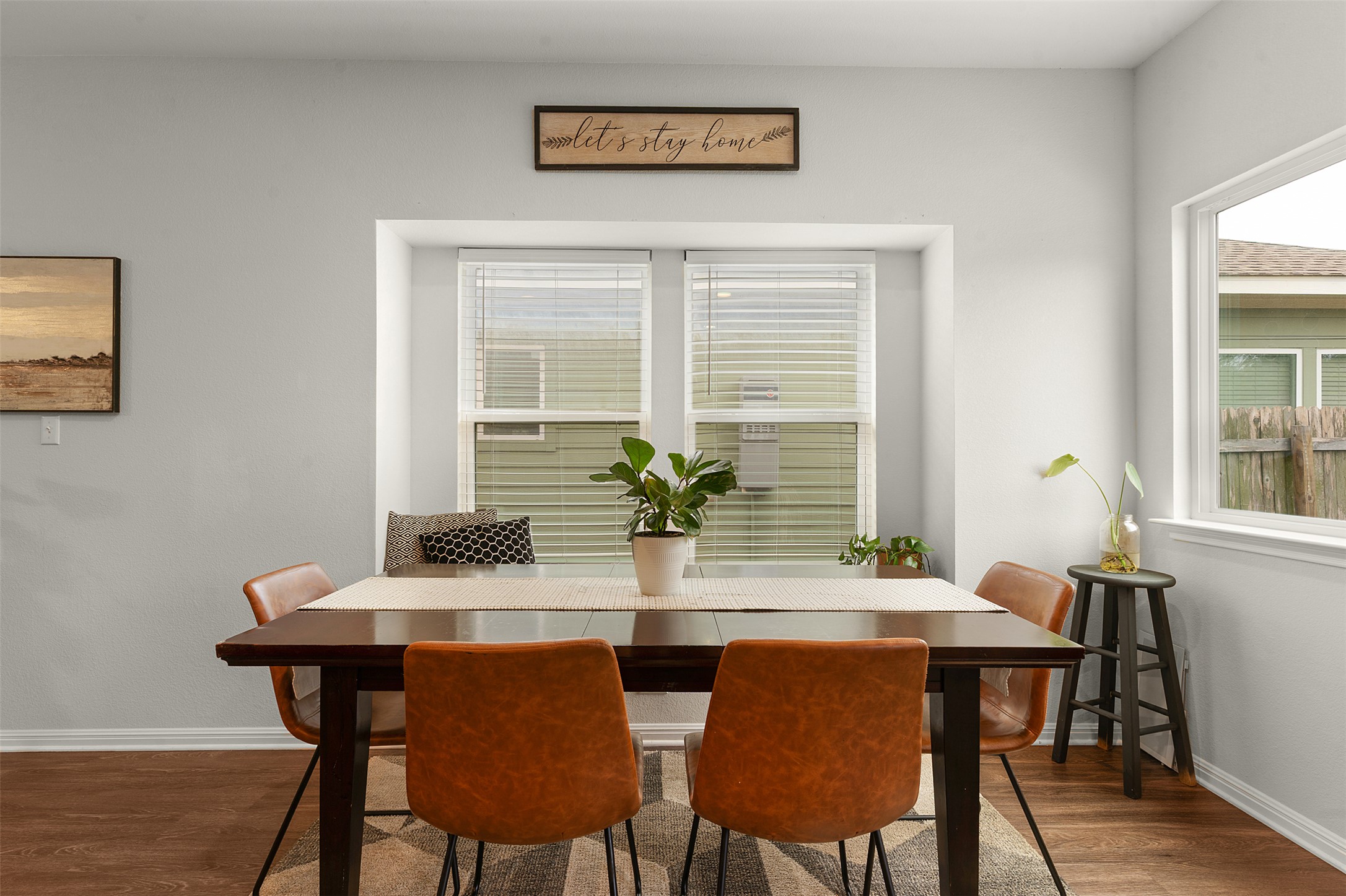 925 Stampede Road San Marcos, TX 78666 - Photo 14 of 39 Casual Dining Space