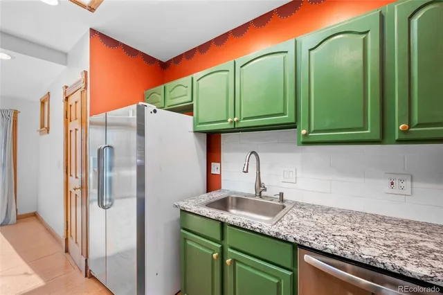 $2,125 | 326 East Dakota Avenue, Denver, CO 80209
