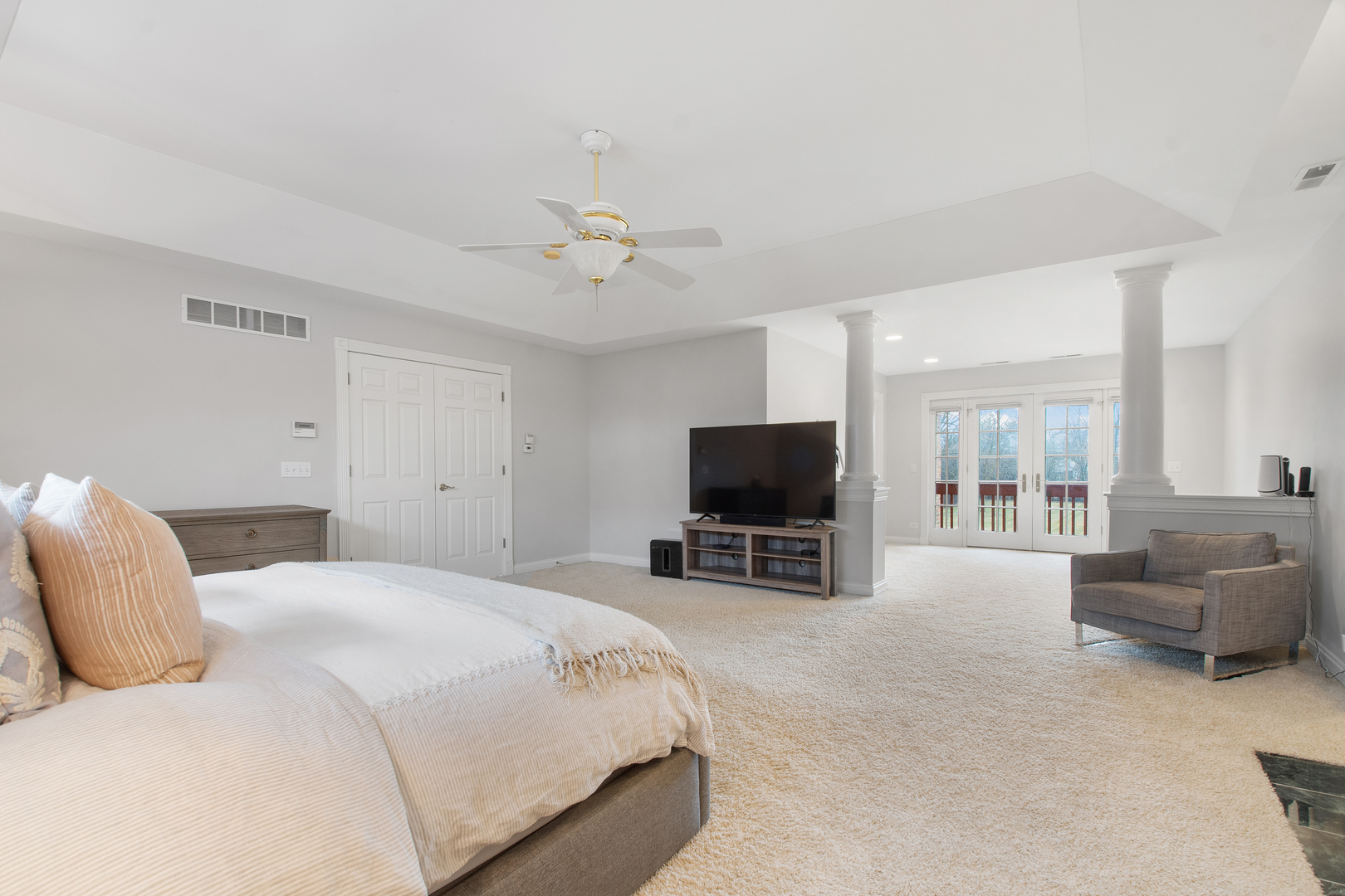 1830 Telegraph Road Lake Forest, IL 60045 - Photo 15 of 33 a bedroom with a bed and a flat screen tv