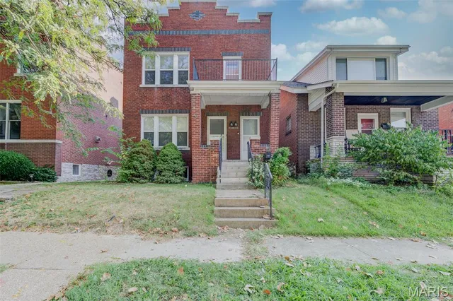 $340,000 | 4627 Rosa Avenue, St. Louis, MO 63116
