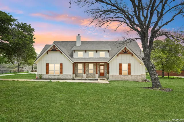 $575,000 | 205 Patchwork Corners, Poteet, TX 78065