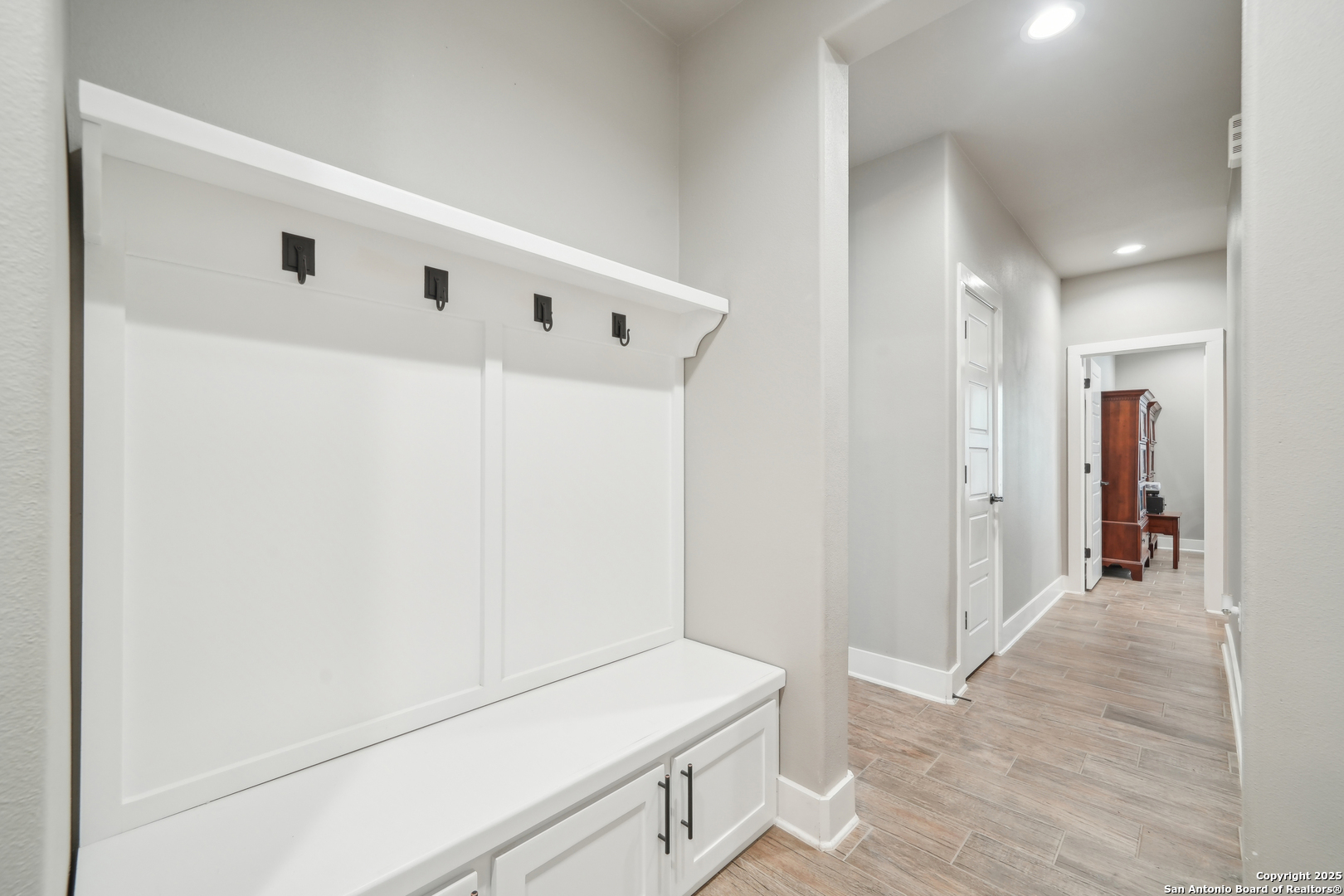 205 Patchwork Corners Poteet, TX 78065 - Photo 18 of 42