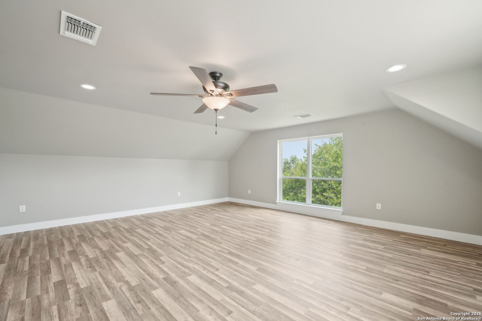 205 Patchwork Corners Poteet, TX 78065 - Photo 21 of 42