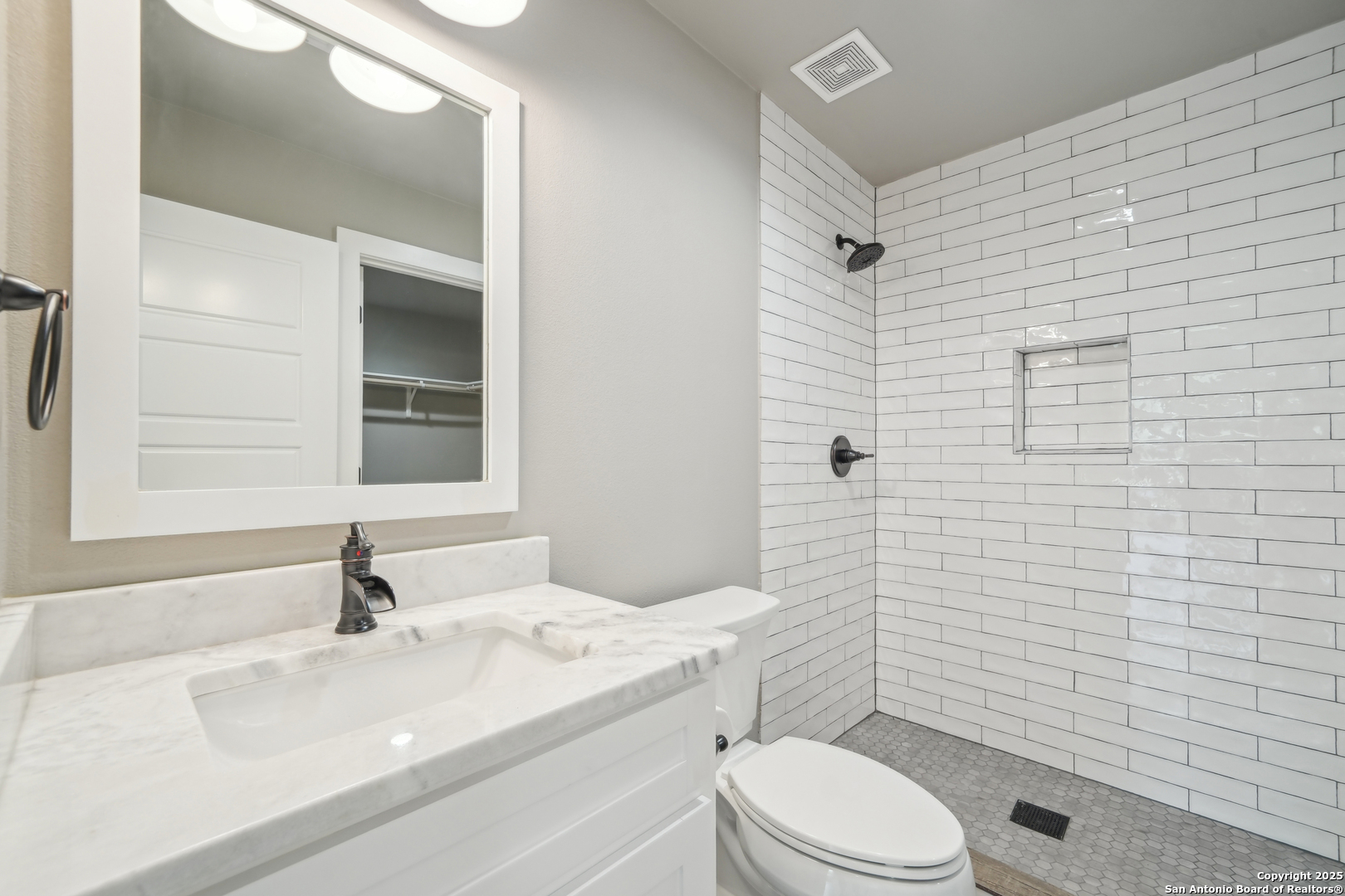 205 Patchwork Corners Poteet, TX 78065 - Photo 24 of 42