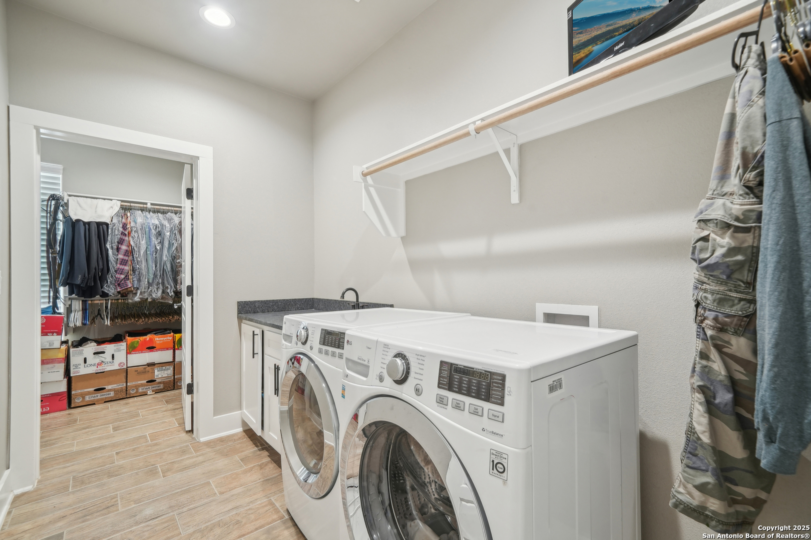 205 Patchwork Corners Poteet, TX 78065 - Photo 27 of 42