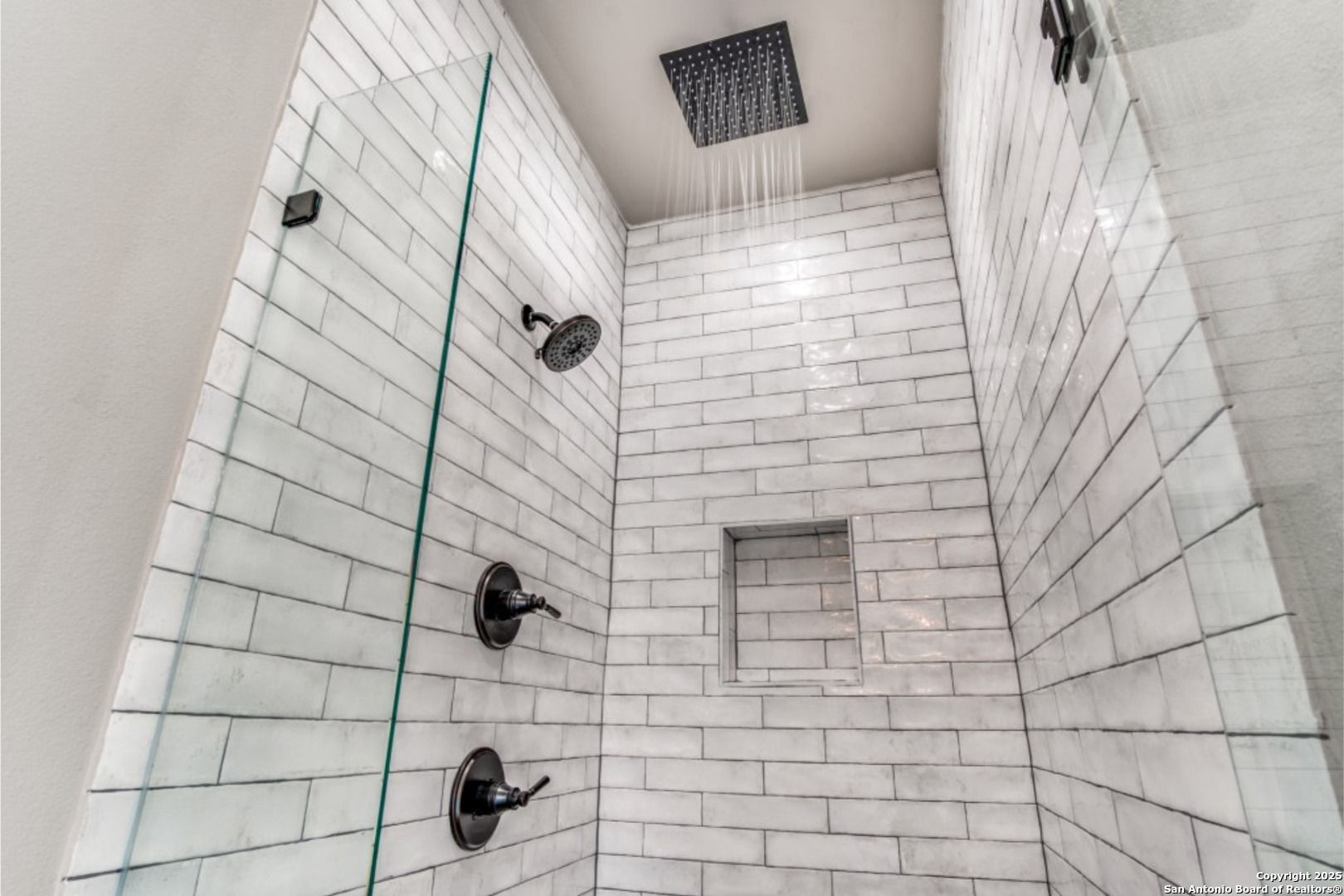 205 Patchwork Corners Poteet, TX 78065 - Photo 33 of 42