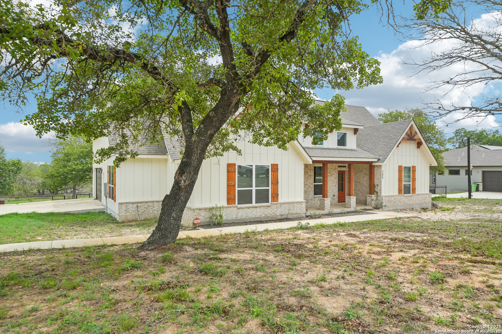 205 Patchwork Corners Poteet, TX 78065 - Photo 4 of 42