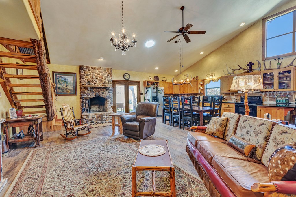 515 Lange Road Harper, TX 78631 - Photo 6 of 38 Gallery Image 6