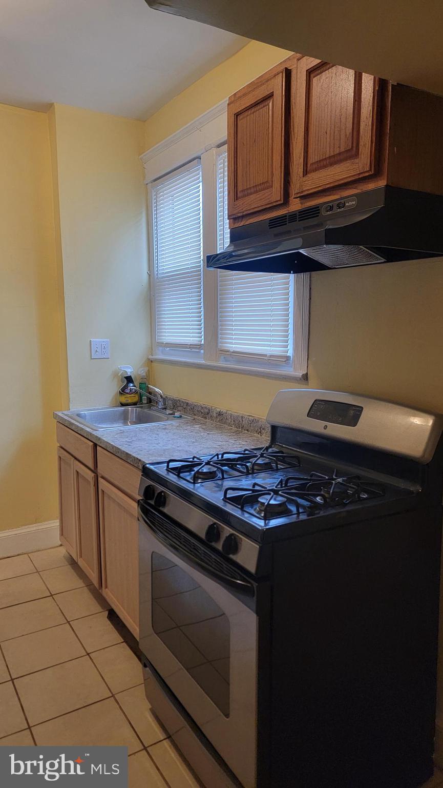 419 Oneida Place Northwest Washington, DC 20011 - Photo 12 of 63