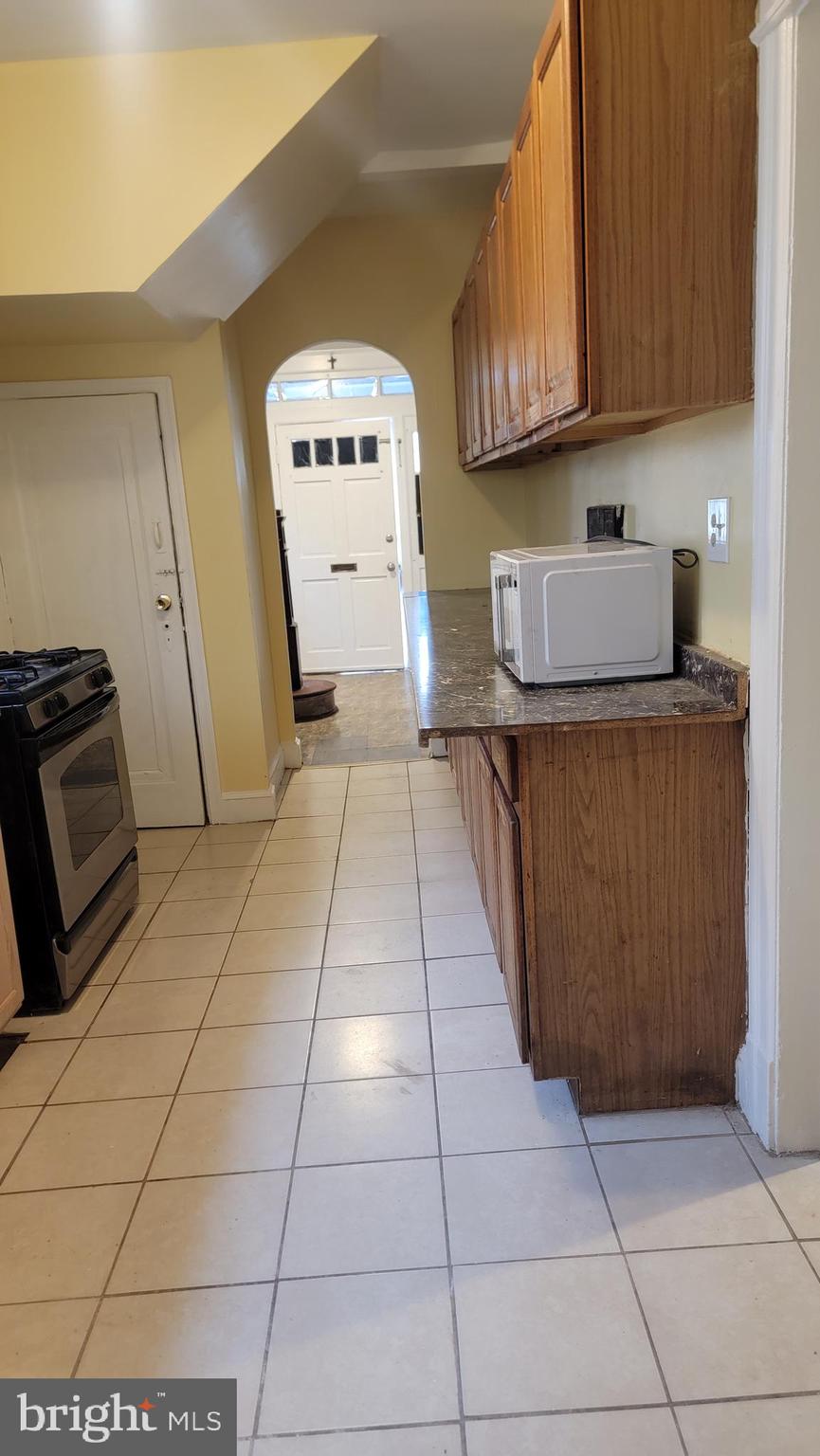 419 Oneida Place Northwest Washington, DC 20011 - Photo 14 of 63