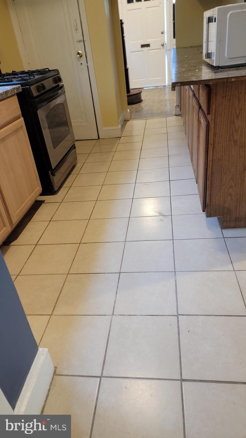 419 Oneida Place Northwest Washington, DC 20011 - Photo 22 of 63