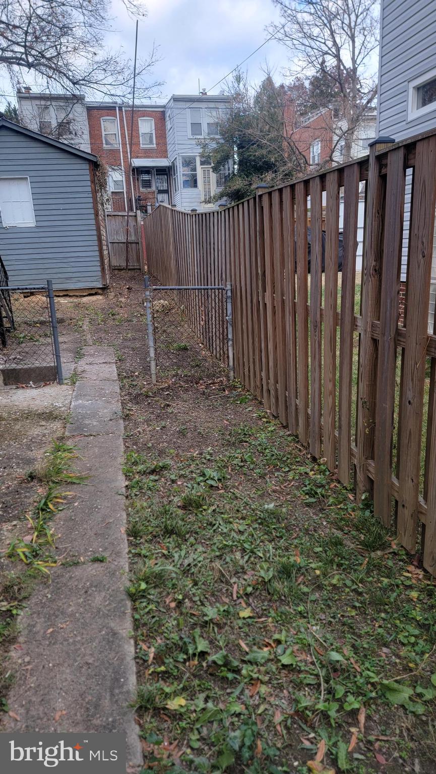 419 Oneida Place Northwest Washington, DC 20011 - Photo 59 of 63