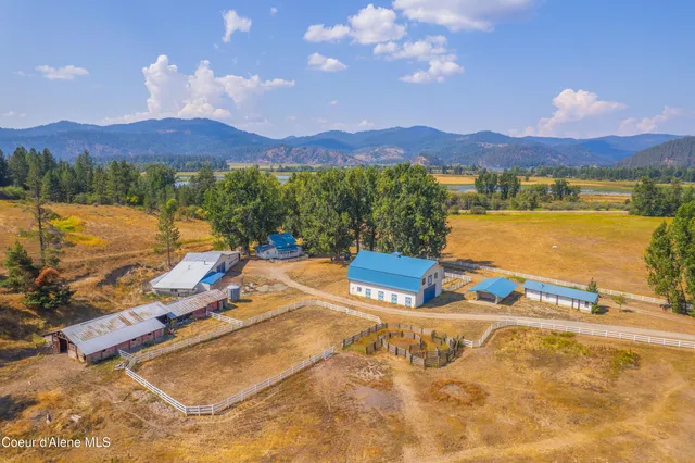 $1,325,000 | 17778 East Canary Creek Road, Cataldo, ID 83810