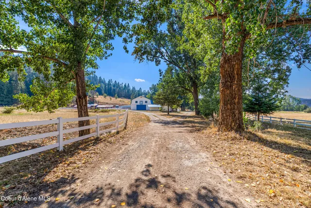 $1,325,000 | 17778 East Canary Creek Road, Cataldo, ID 83810