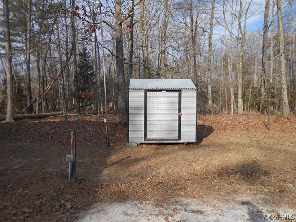 8140 Graves Road Petersburg, VA 23803 - Photo 3 of 13 Gallery Image 3