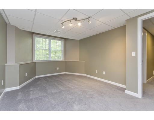 9 Hadley Road Pepperell, MA 01463 - Photo 18 of 25 Gallery Image 18