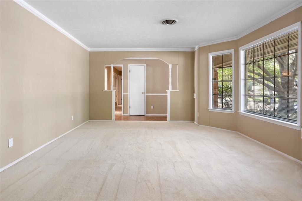 6948 Valhalla Road Fort Worth, TX 76116 - Photo 9 of 36