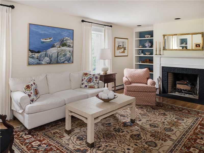 175 Royall Point Road Yarmouth, ME 04096 - Photo 13 of 23 Living Room.