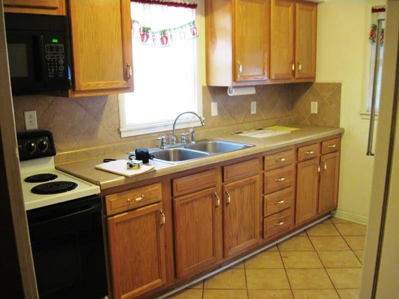 3229 South Brill Road Indianapolis, IN 46227 - Photo 2 of 8 Gallery Image 2