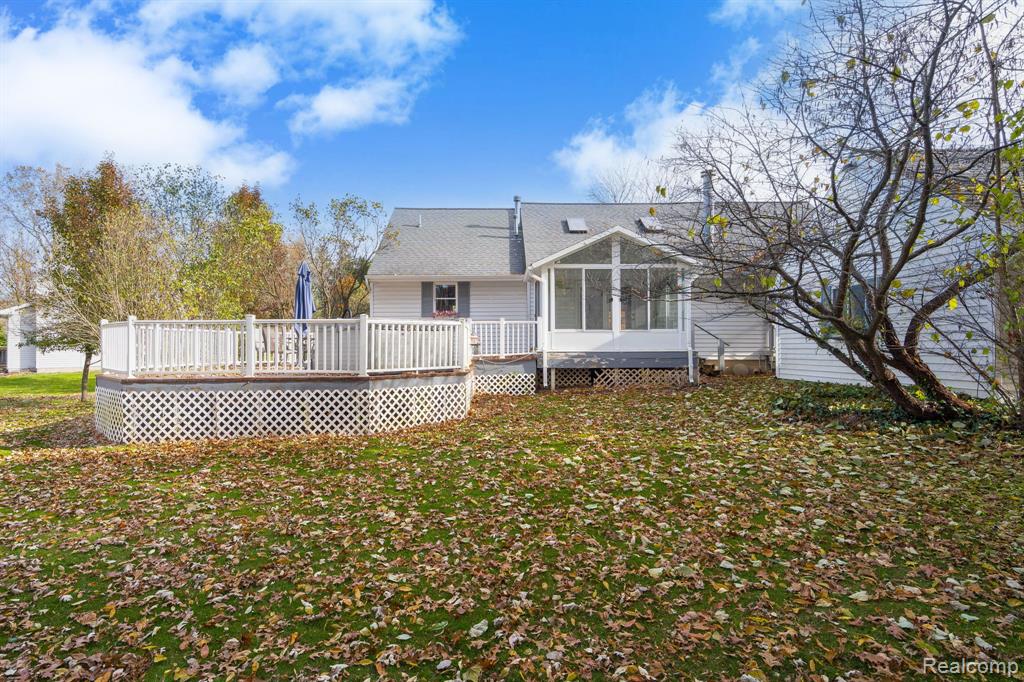 9721 Klais Road Clarkston, MI 48348 - Photo 49 of 52