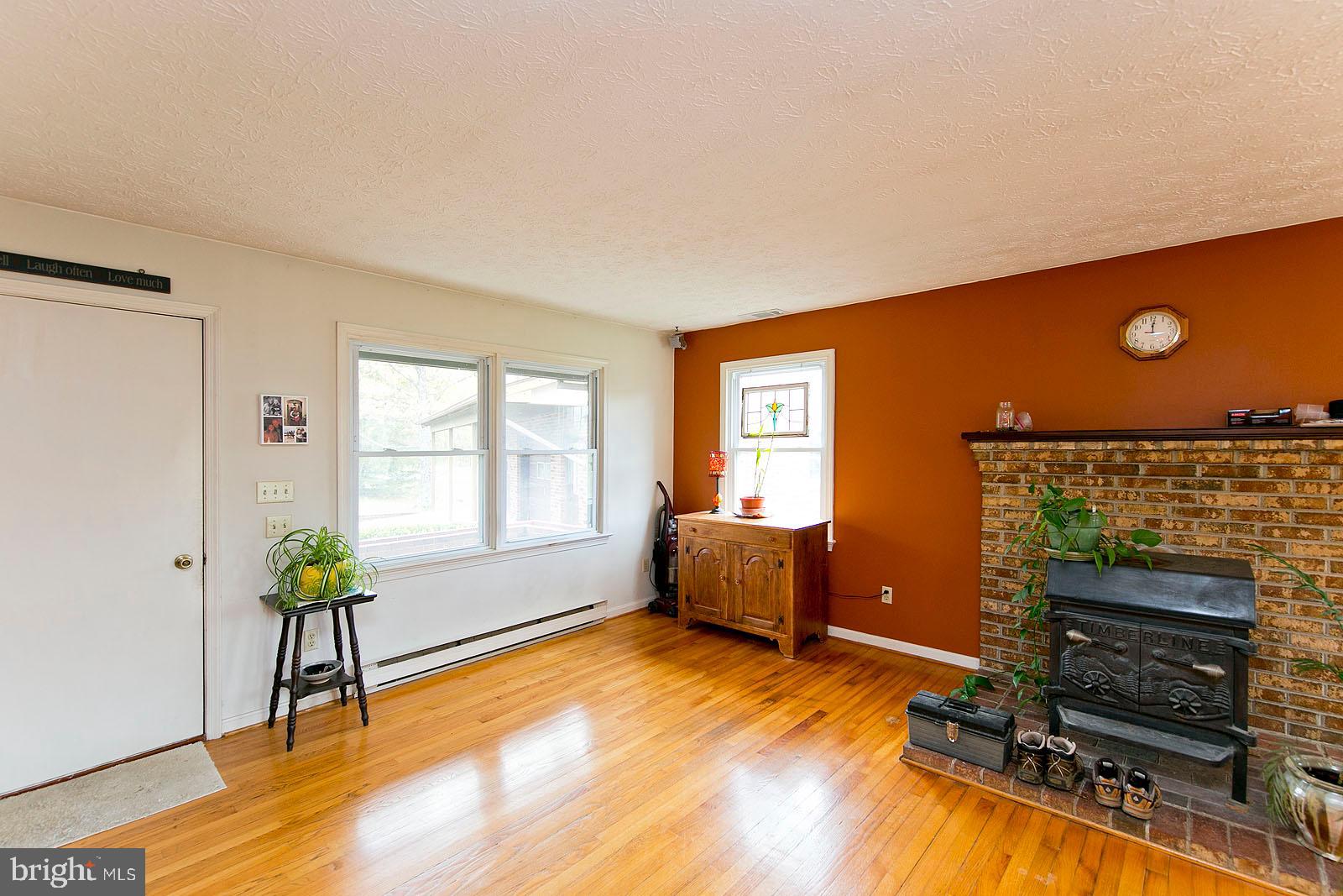 906 McDonald Road Winchester, VA 22602 - Photo 8 of 50 Gallery Image 8