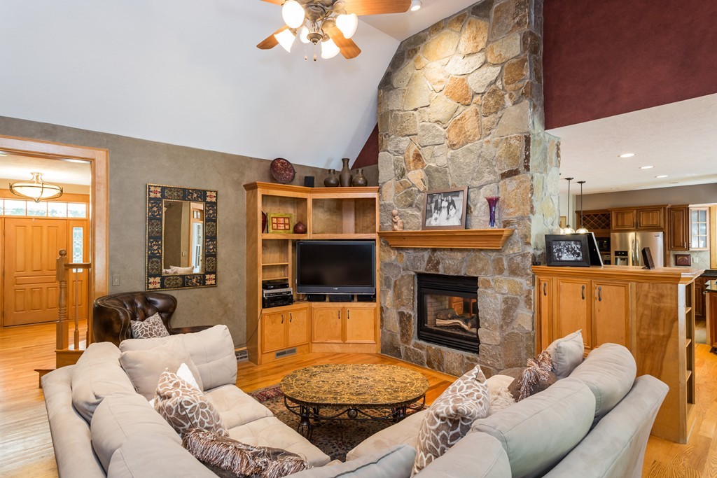 229 Pontoosic Road Westfield, MA 01085 - Photo 11 of 30 Gallery Image 11
