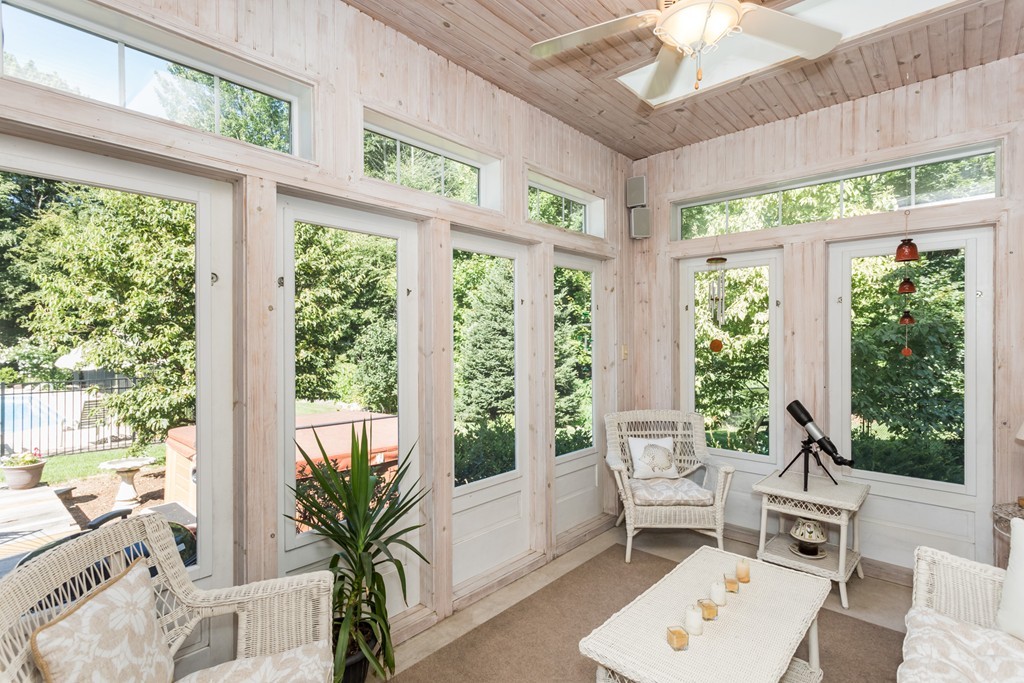 229 Pontoosic Road Westfield, MA 01085 - Photo 13 of 30 Gallery Image 13