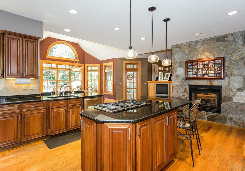 229 Pontoosic Road Westfield, MA 01085 - Photo 17 of 30 Gallery Image 17