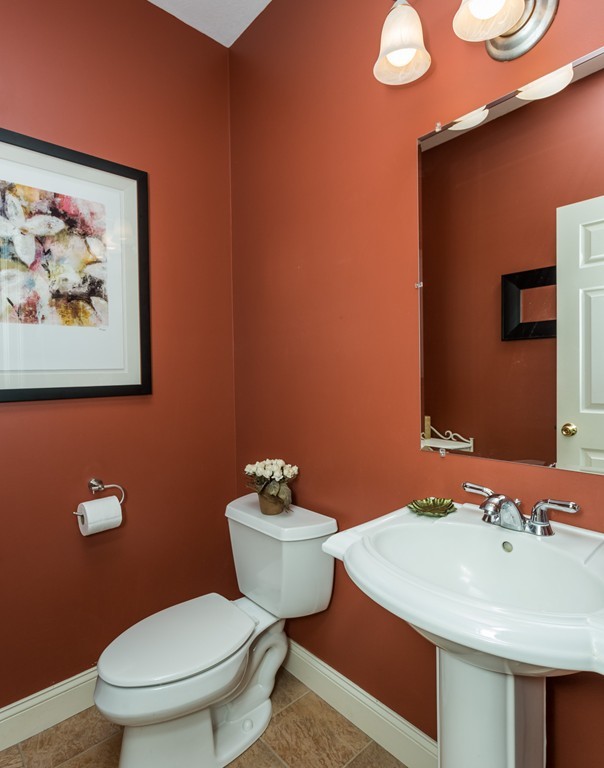 229 Pontoosic Road Westfield, MA 01085 - Photo 19 of 30 Gallery Image 19