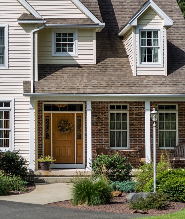 229 Pontoosic Road Westfield, MA 01085 - Photo 3 of 30 Gallery Image 3