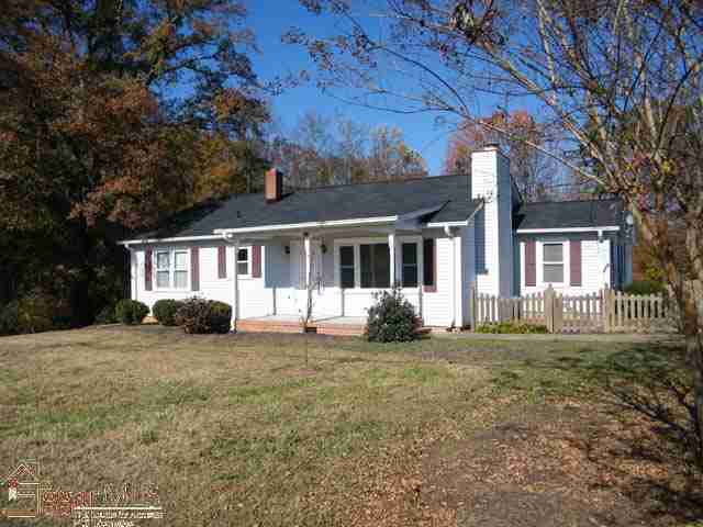 507 Phillips Road Greer, SC 29650 - Photo 2 of 18 Gallery Image 2