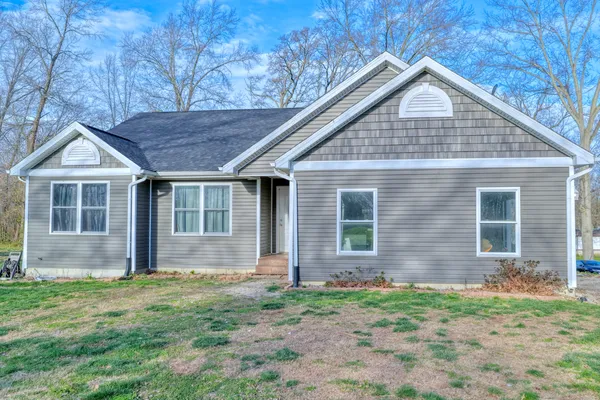 $230,000 | 1309 Broadway Street, Percy, IL 62272