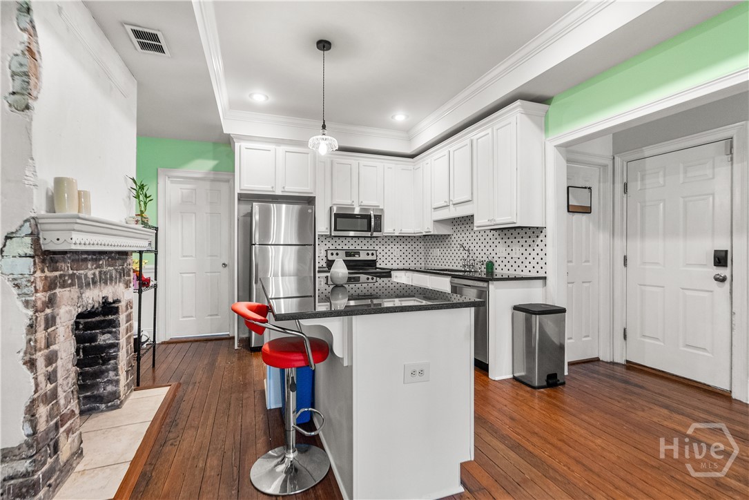 521 East Broad Street, Unit 2 Savannah, GA 31401 - Photo 10 of 23
