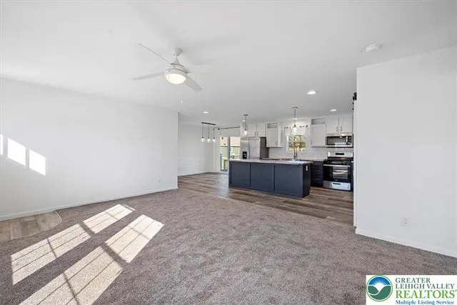 $262,240 | 1410 Heytesbury Road, Walnutport, PA 18088