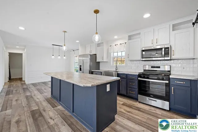 $262,240 | 1410 Heytesbury Road, Walnutport, PA 18088