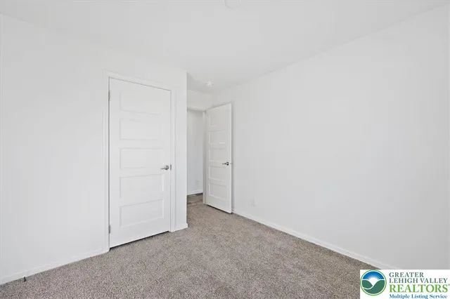 $262,240 | 1410 Heytesbury Road, Walnutport, PA 18088