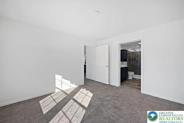 $262,240 | 1410 Heytesbury Road, Walnutport, PA 18088