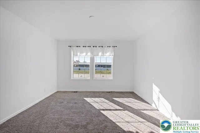 $262,240 | 1410 Heytesbury Road, Walnutport, PA 18088