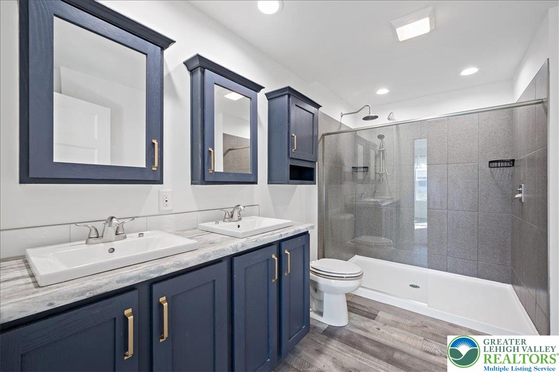 1410 Heytesbury Road Walnutport, PA 18088 - Photo 29 of 32